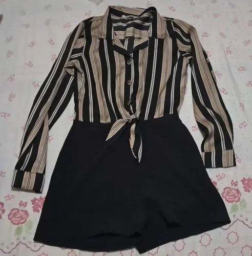 Roupa feminina MACACÃO tamanho M