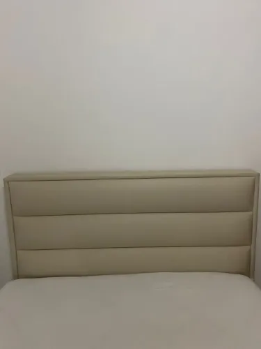 Cabeceira para Cama Box Casal - Moderna e Conservada