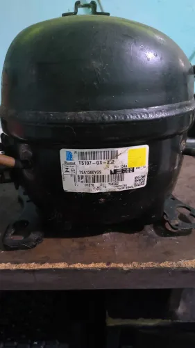 Vendo 1 válvula de expansão termostática Parker 11 tr, 2 filtros secador e compressor