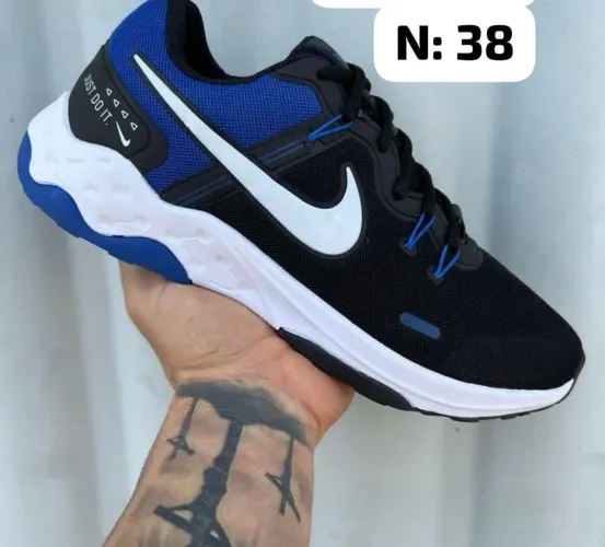 Tênis esportivos 