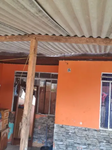Casa com 2 Quarto(s) e 1 banheiro(s) para Alugar, 52 m² por R$ 1204 / Mês