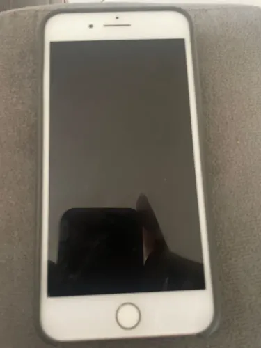 Celular iPhone 7 Plus 