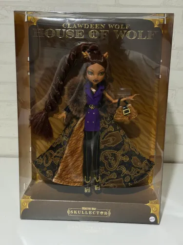 Boneca Monster High Clawdeen Wolf House Of Wolf Skullector