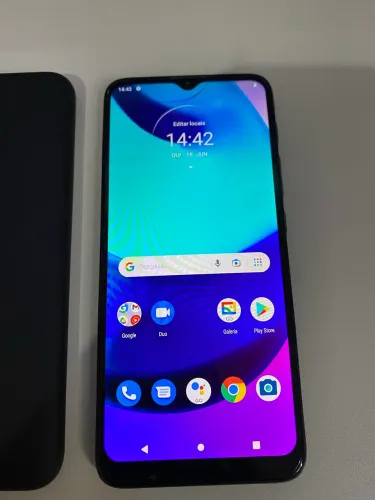 Celular moto e20