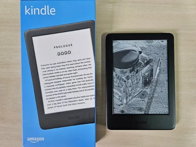 Kindle 10° geração com case