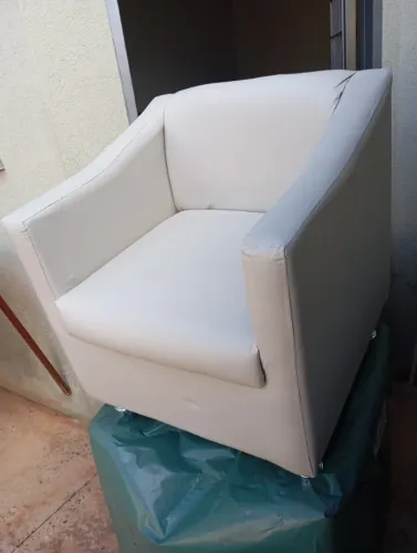 Poltrona Nova Courino Nova Direto da Fábrica