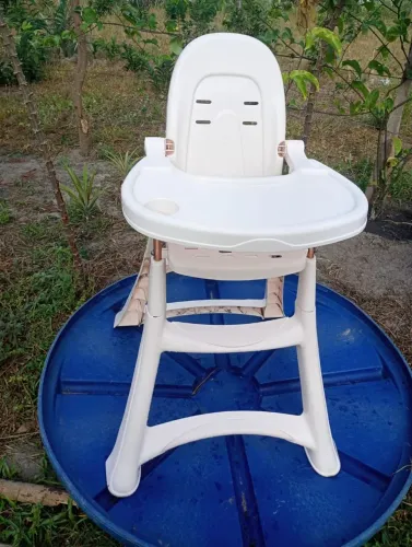 Vendo essa cadeira alimentação
