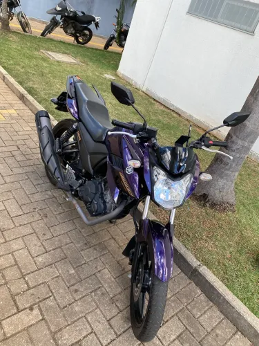 Fazer 150 2023 conservada