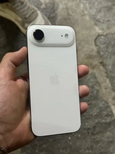 iPhone 17 air bat 94