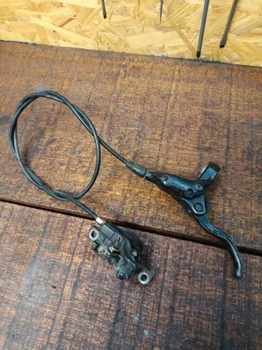 Freio Dianteiro Shimano M395