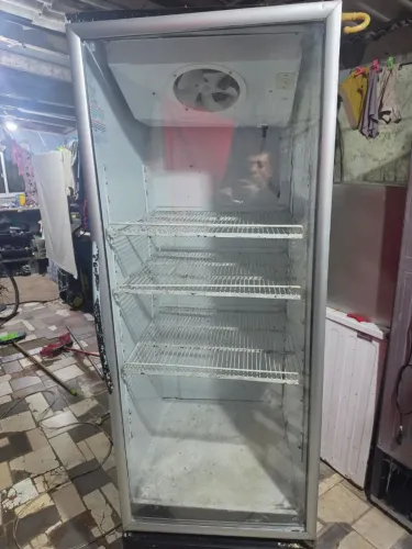 Cervejeira Expositora 
