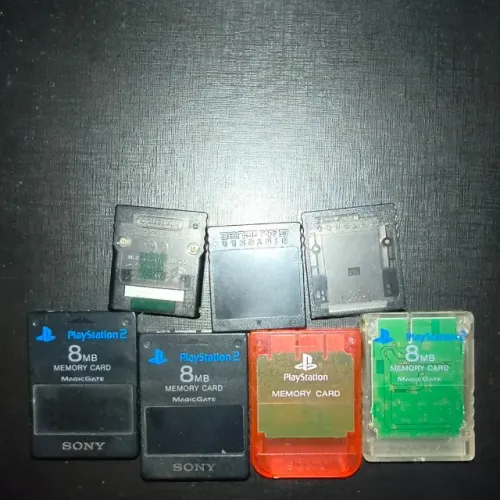 Lote Memory Card PS1 Translúcido + PS2 8MB + GameCube DOL-008 / DOL-014
