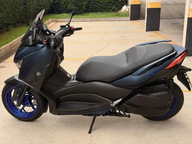 XMax 250 Abs impecável apenas venda
