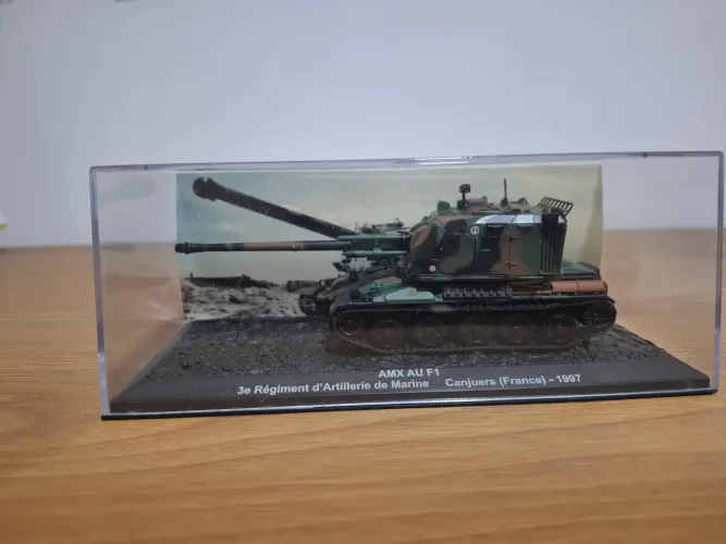 Miniatura Tanque Militar AMX AuF1 1:72 Blindado Militar