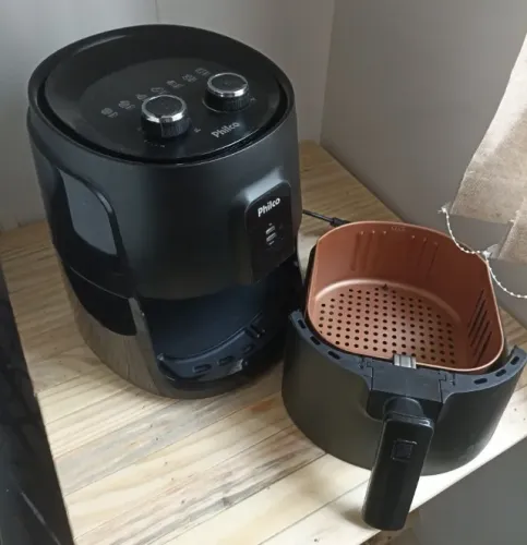 Fritadeira Air Fryer Philco Pfr15pg Gourmet Black 4,4l 1500w 220v