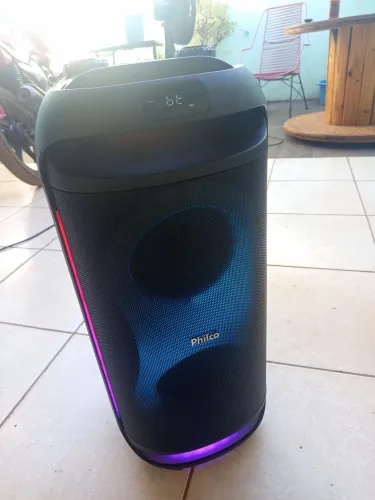 Caixa Philco semi nova sem nenhum defeito 