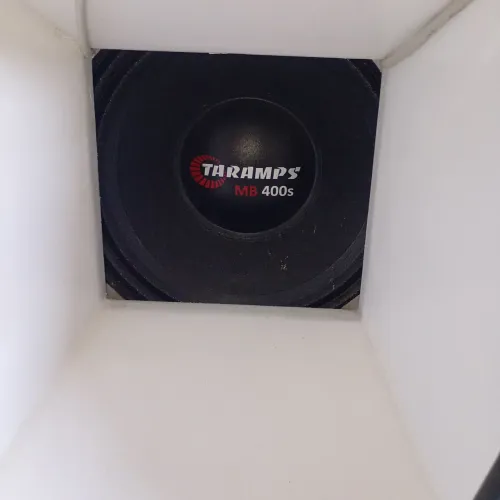 Vendo um módulo Taramps de 3000 um auto falante TR de 1600 e um médio de 8 pol Taramps