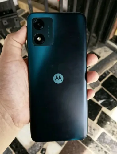 vende-se esse celular moto g 13