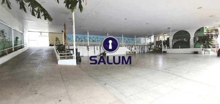 2 ÓTIMOS SALÕES 1.440m2 + 3 MORADIAS