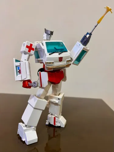 Transformers Masterpiece MP-30 Ratchet - Takara Tomy | Custom G1 Cartoon