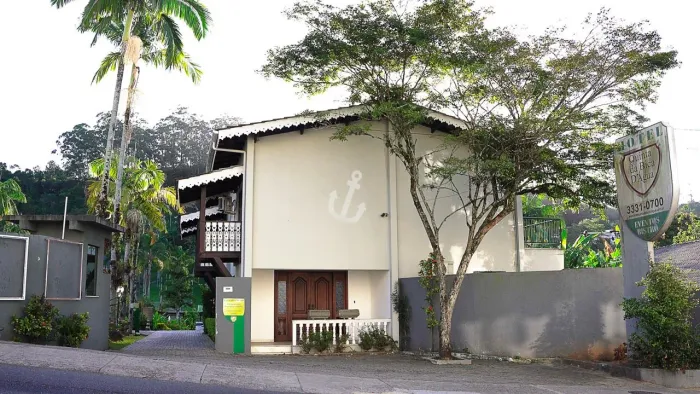 Casa comercial 7 Dormitório(s) Bairro Carvoeira