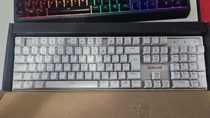 Teclado Mecânico Redragon Mitra RGB | Funcionando 100% | Excelente Estado