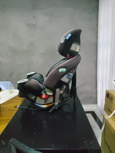 Cadeirinha graco semi nova para crianças para colocar no carro