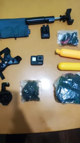 Gopro Hero 7 Black, 2 Baterias e Maleta completa, todos acessorios