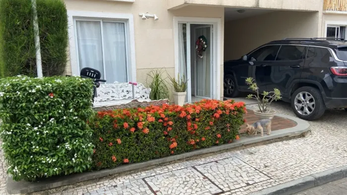 Casa a venda em condomínio na Maraponga