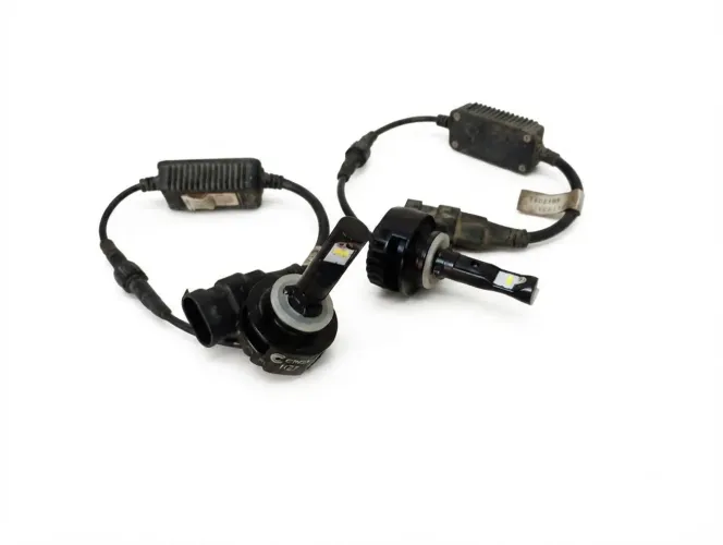 Par de Lâmpadas LED H27 Cinoy 16W - Farol de Milha / Perfeito Estado