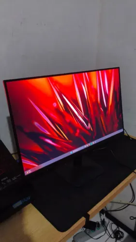 Monitor AOC 100 HZ Entrada VGA e HDMI em perfeito estado