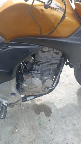 Cb 300