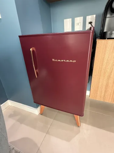 Frigobar Brastemp Retrô Marsala