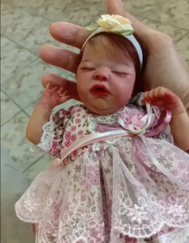 Mini bebê reborn wee patience 