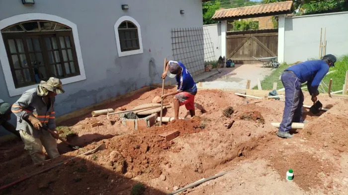 Reforma e construção.