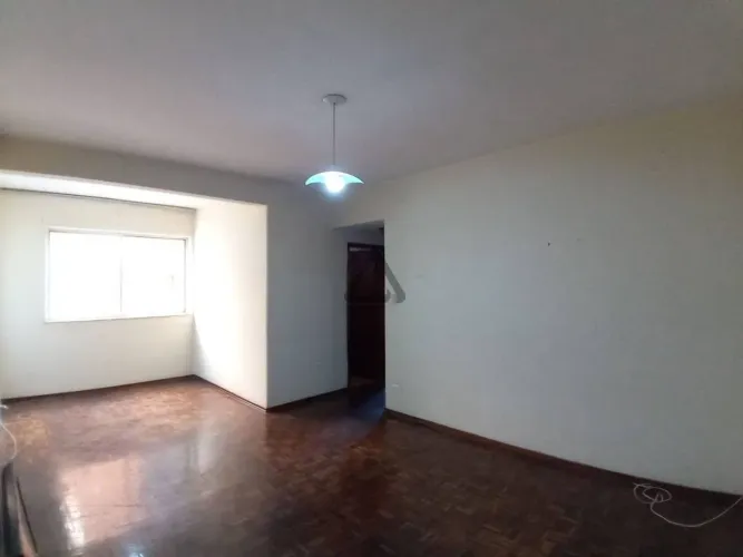 Aparatamento de 2 dormitorios no Centro de Americana.