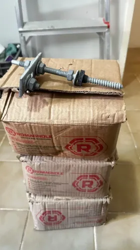 Vende-se 03 cxs parafusos Estrutura Solar Fixador Rosca Dupla Telha Fibrocimento