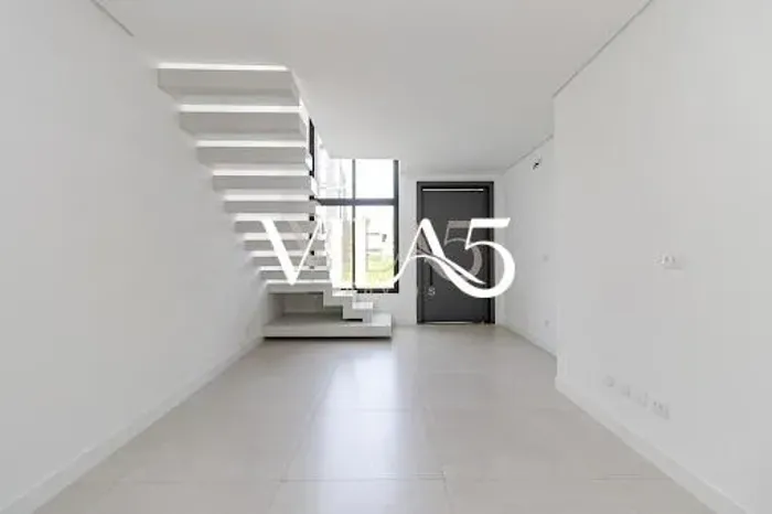 Casa Pronta para morar em Condomínio Clube no Santa Cândida