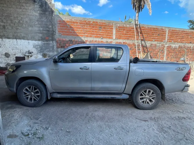 Toyota Hilux CD SRV 4X4 2.8 TDI Diesel Aut. 2018