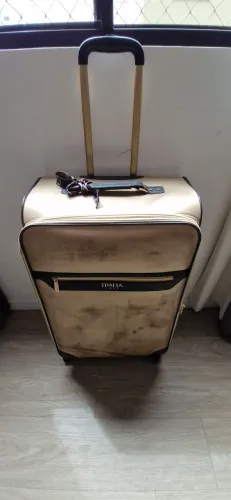 Mala 23 kg unica viagem.