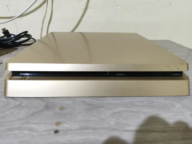PS4 SLIM 1TB DOURADO