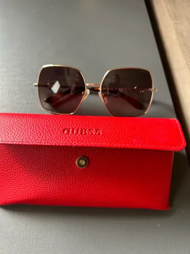 Vendo óculos Guess original novo