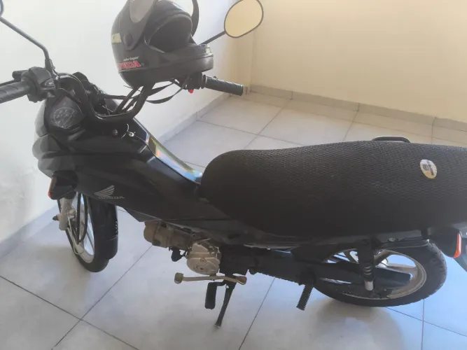 Moto pop com partida e roda liga leve