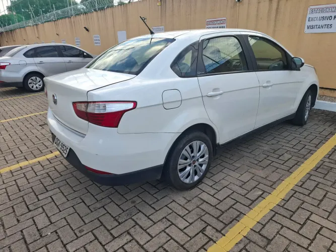 Fiat Grand Siena Attrac. 1.4 EVO F.flex 8V 2018