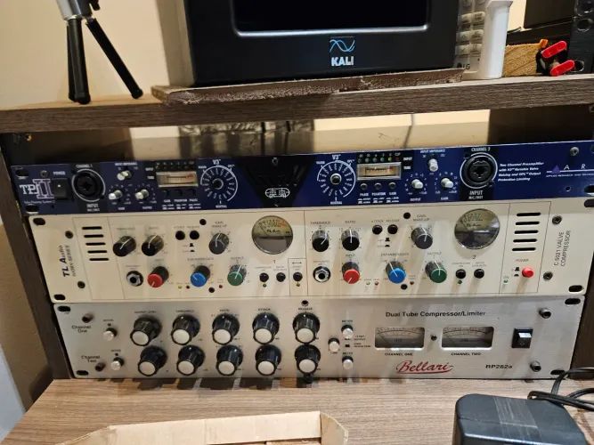 Perifericos de audio/som (ler descrição)