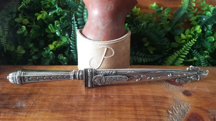 Faca eberle prateada 32cm