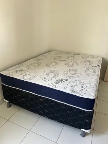 Quero vender essa cama nova com 1 mês de uso