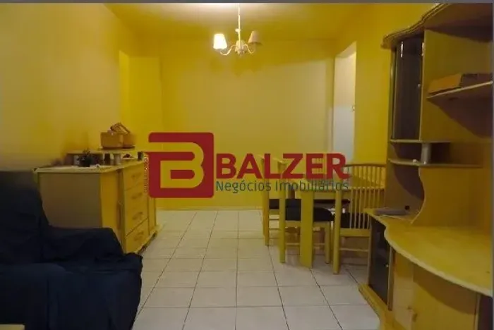 Apartamento em frente à UDESC, 2 quartos