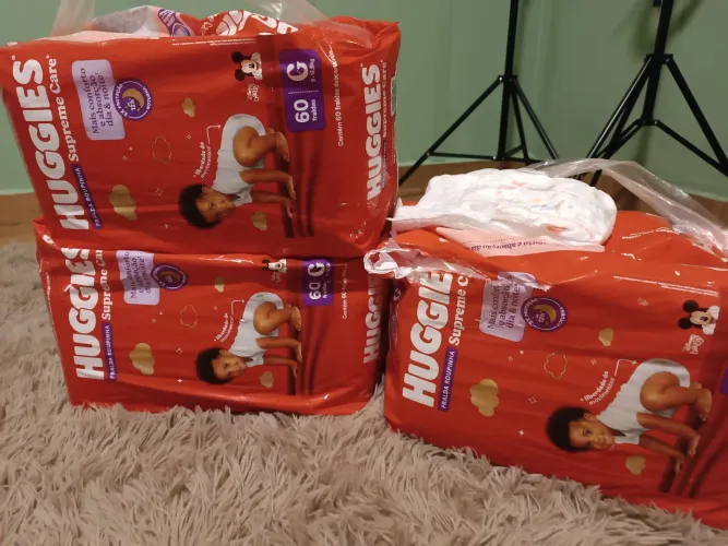 Fraldas de bebê M e G