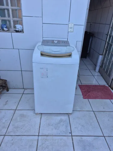 Vendo máquina de lavar Brastemp 09kg cesto de inox funcionando perfeitamente testo na hora